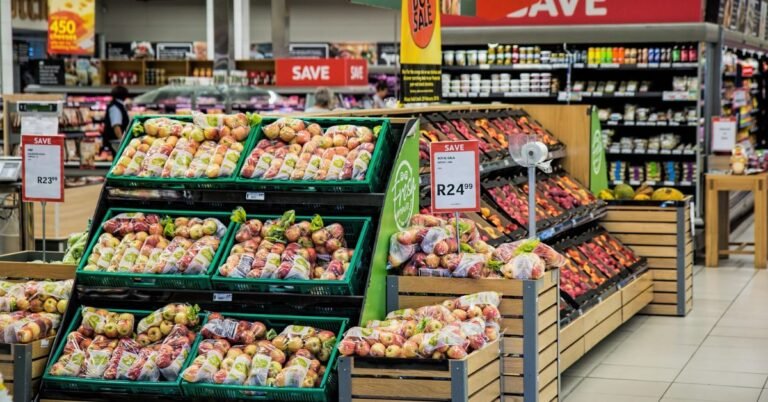 Innovative Food Merchandising Display Equipment